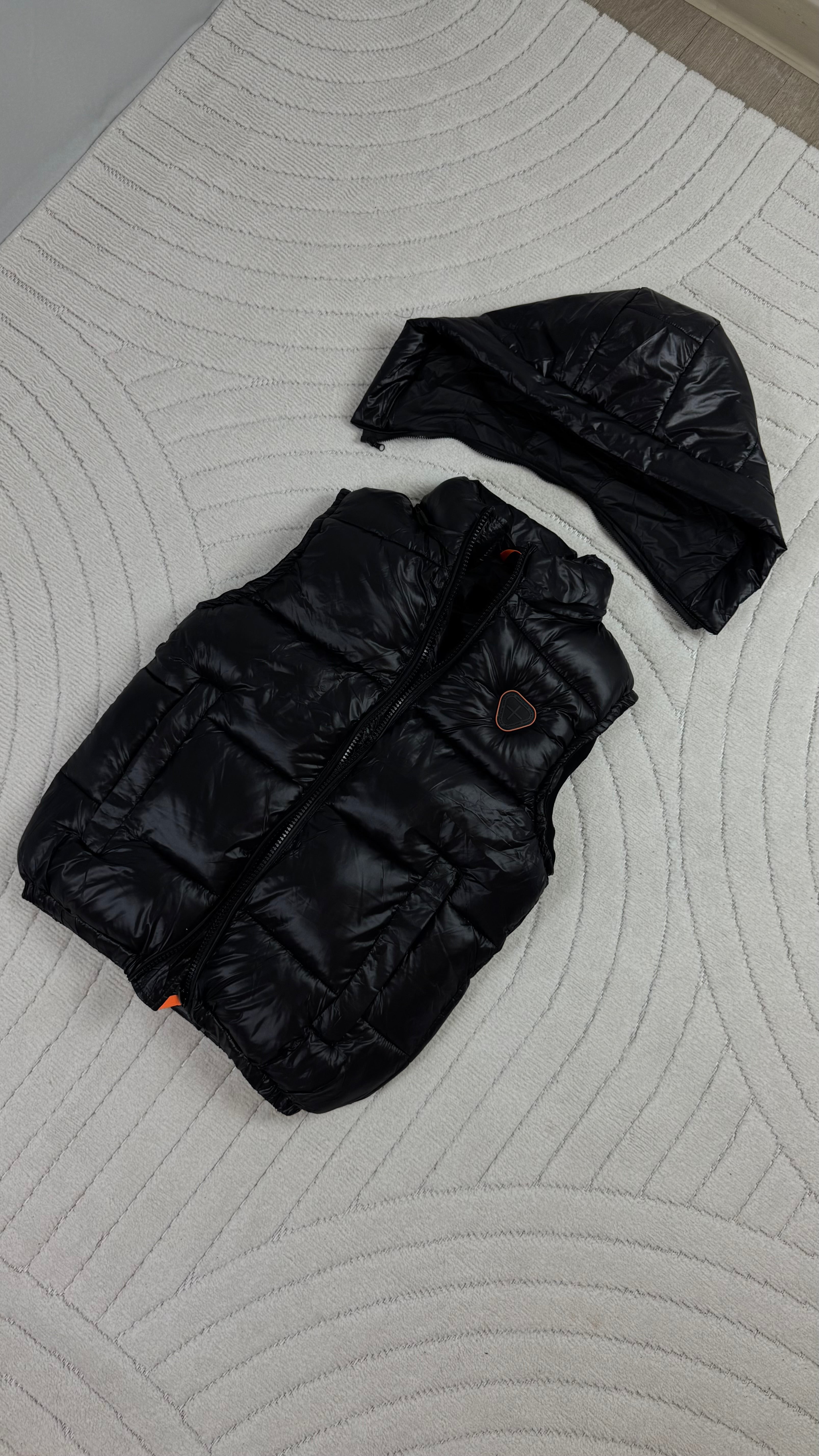 8. Doudoune Sans Manche Gertrude Noir