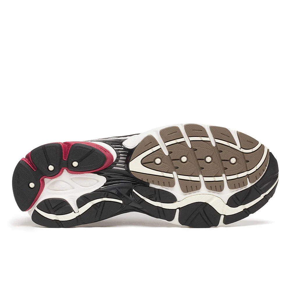 SAUCONY PROGRID OMNI 9 "GALAXY"