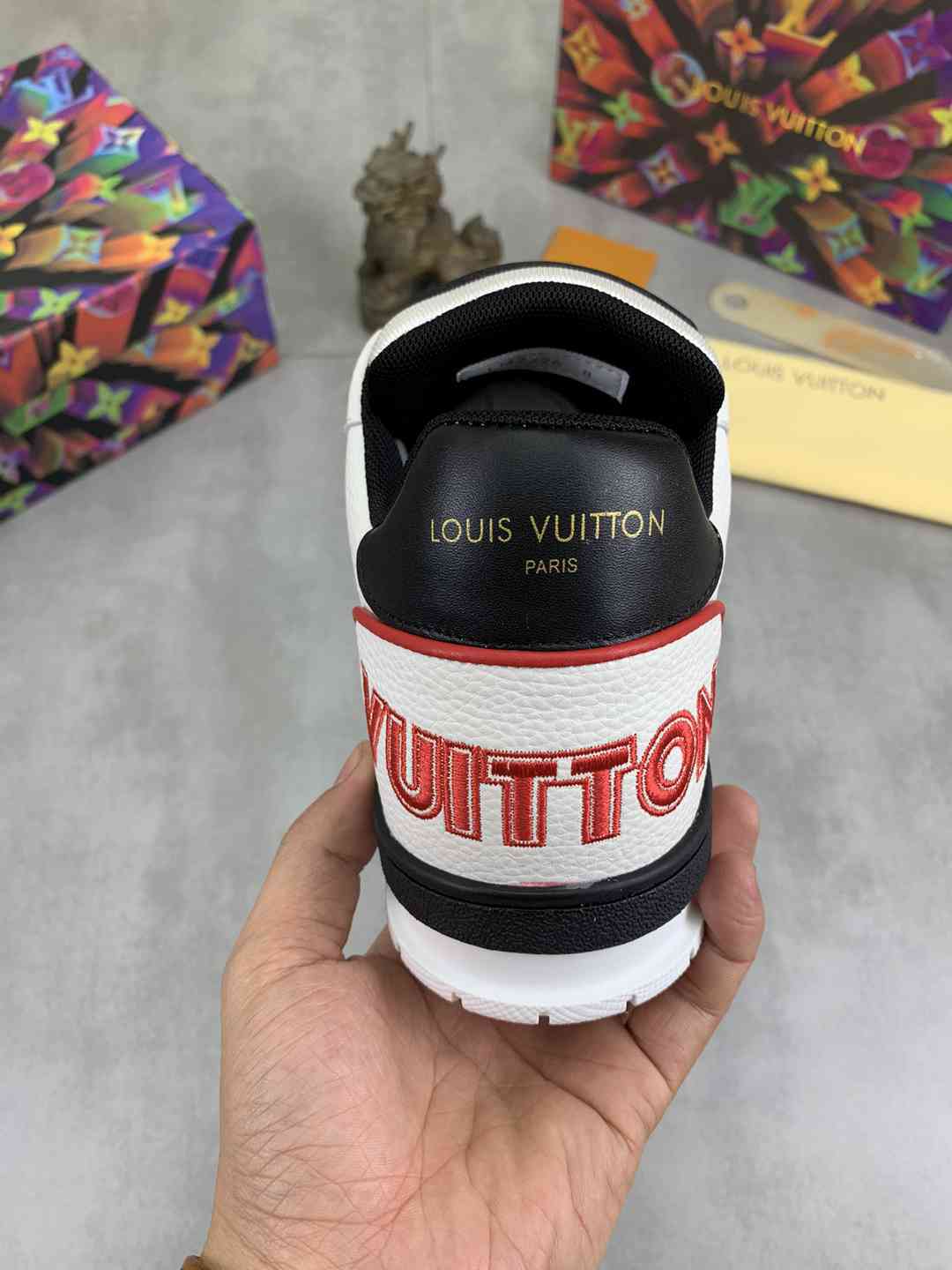 LOUIS VUITTON SKATE